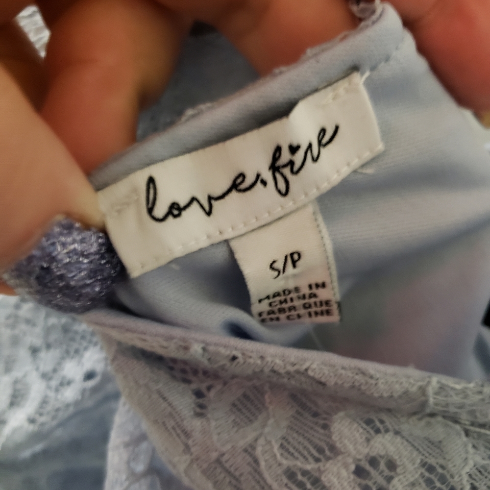 LOVE, FIRE lace halter top w partial sleeves - Picture 3 of 7